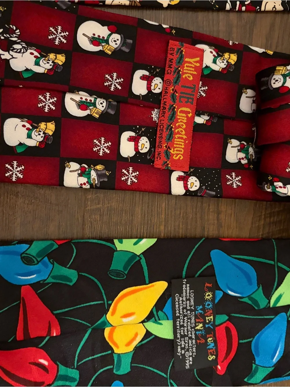 Holiday Character Novelty Tie - Black/Red/Multi